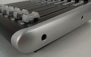 DAW Controller Behringer X-Touch Extender DAW Controller (Pre-owned) - 2