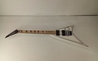 Jackson X Series Rhoads RRX24M MN Snow White with Black Pinstripes E-Gitarre