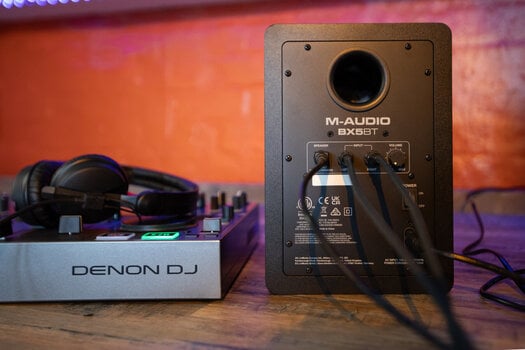 Monitor activ de studio M-Audio BX5 BT Monitor activ de studio 2 buc. - 12