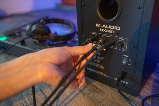 Monitor activ de studio M-Audio BX5 BT Monitor activ de studio 2 buc. - 13