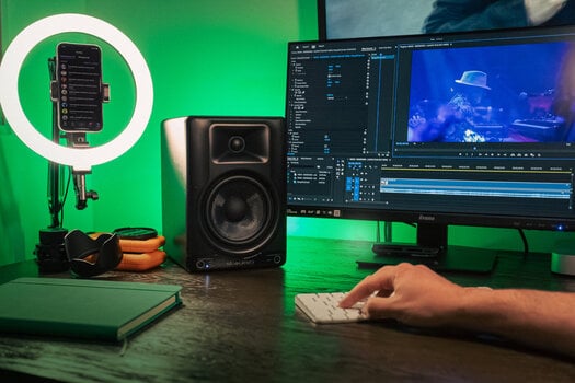 Monitor activ de studio M-Audio BX5 BT Monitor activ de studio 2 buc. - 14