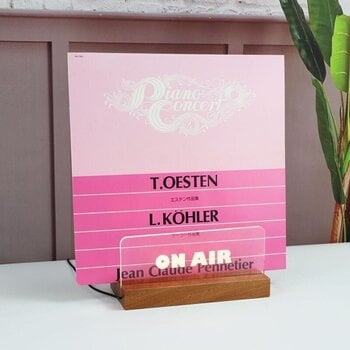 Namještaj za LP ploče Muziker Now Playing Vinyl Record Album Display Stand with Acrylic board Stalak Natural - 11