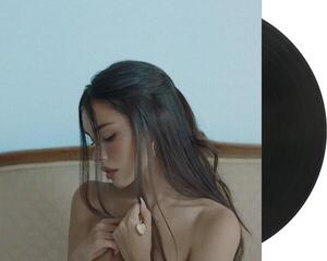 Грамофонна плоча Madison Beer - Locket (Gatefold Sleeve) (LP) - 1