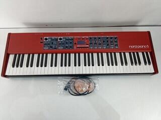 Piano de scène NORD Piano 5 73 Piano de scène Red (Déjà utilisé) - 1