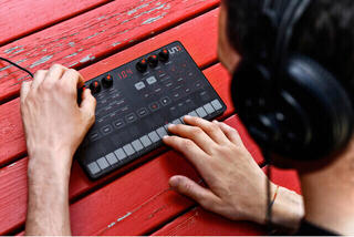 Syntetizátor IK Multimedia UNO Synth Syntetizátor - 2