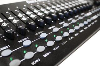 Riadiaci pult na svetlá LWS DMX384 Riadiaci pult na svetlá - 4