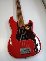 Sire Marcus Miller P5 Alder-5 Red 5-string Bassguitar