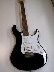 Elektrikitarr Yamaha Pacifica 012 Black Elektrikitarr (Kasutatud) - 1