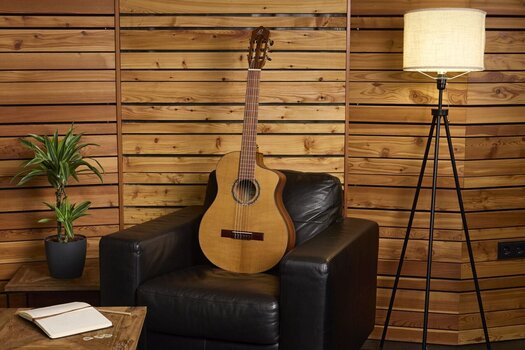 Classical Guitar with Preamp Ortega RCE24RO 4/4 Natural Classical Guitar with Preamp - 16