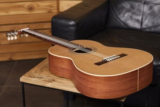 Classical guitar Ortega R18S 4/4 Natural Classical guitar - 18