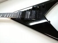 Jackson JS32 King V AH Gloss Black Electric guitar
