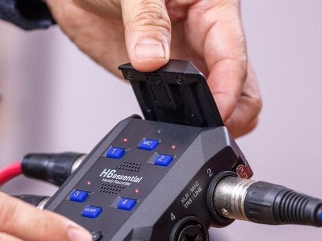 Portable Digital Recorder Zoom H6essential/WSH-4e Bundle Portable Digital Recorder - 15