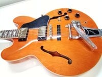 Epiphone ES-335 Bigsby Watermelon Red Halbresonanz-Gitarre