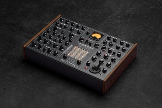 Szintetizátor Erica Synths Syntrx II Szintetizátor - 8