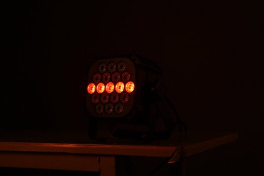 LED PAR LWS 19pcs RGBW Rotating LED PAR - 16