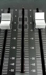 Mesa de mistura digital Behringer Wing Compact Mesa de mistura digital (Tao bons como novos) - 2