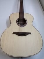 LAG Tramontane T70A Natural Satin Jumbo kitarr