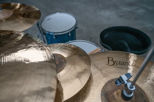 Cinel Hit-Hat Meinl B15POH-B Byzance Polyphonic 15" Cinel Hit-Hat - 16