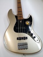 Sire Marcus Miller V5 Alder-4 Champagne Gold Metallic Електрична бас-гітара