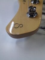 Sire Marcus Miller V7 Alder-4 2nd Gen Antique White 4-string Bassguitar