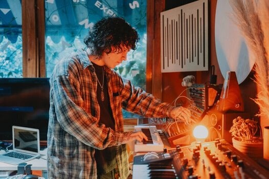 Master Keyboard Arturia KeyStep 37 mk2 Master Keyboard White - 9