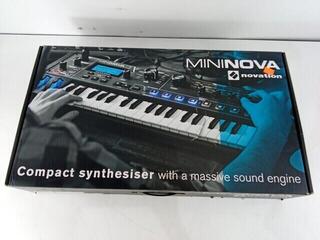 Syntetisaattori Novation Mininova Syntetisaattori (Uudenveroinen) - 1