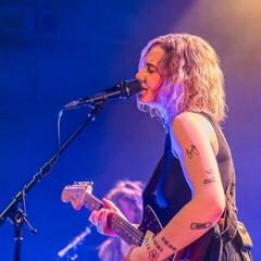 Vocal Dynamic Microphone LEWITT MTP 5S Vocal Dynamic Microphone - 6