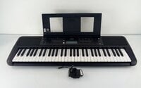 Yamaha PSR-E383 Keyboard s dynamikou Black