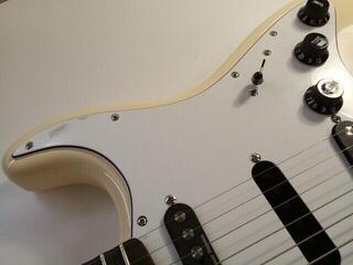 E-Gitarre Fender Ritchie Blackmore Stratocaster Scalloped RW Olympic White E-Gitarre (Neuwertig) - 1
