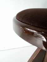 Bespeco SG3 Στρογγυλό Σκαμπό Πιάνου Walnut