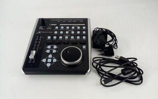 DAW Controller Behringer X-TOUCH ONE DAW Controller (Pre-owned) - 1