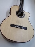 Valencia VC704CE 4/4 Natural Elektro-klasszikus gitár