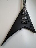 Jackson JS1X Rhoads Minion AH FB Satin Black Guitarra elétrica