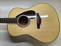 Yamaha LL 16 A.R.E. Natural Guitare Jumbo acoustique-électrique