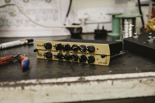 Pré-amplificador/amplificador em rack Synergy Marshall JCM800 Pré-amplificador/amplificador em rack - 15