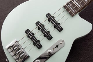 Elektrická baskytara Reverend Guitars Triad Elektrická baskytara - 1