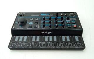Synthesizer Behringer Pro-VS Mini Synthesizer (Pre-owned) - 1
