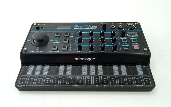 Synthesizer Behringer Pro-VS Mini Synthesizer (Pre-owned) - 2