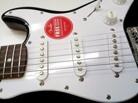 Fender Squier Mini Stratocaster V2 IL Black Sähkökitara