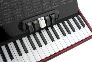 Пиано акордеон
 Latone MasterChord 34K 72RD Пиано акордеон Red - 2