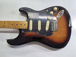 Guitare électrique Fender Vintera II 70s Stratocaster MN 3-Color Sunburst Guitare électrique (Déjà utilisé) - 1
