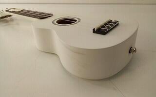 Sopraanoukulele Cascha HH 3975 White Sopraanoukulele (Vaurioitunut) - 2