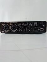 Behringer U-Phoria UMC202HD Interfaz de audio USB