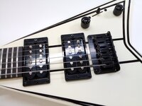 Jackson JS Series RR Minion JS1XM MN Snow White with Black Pinstripes Električna kitara