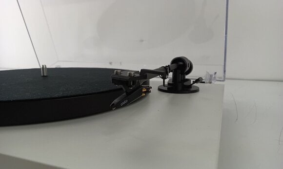 Turntable Pro-Ject Primary E Phono + OM NN High Gloss White Turntable (Pre-owned) - 4
