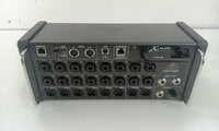 Behringer X AIR XR18 Table de mixage numérique