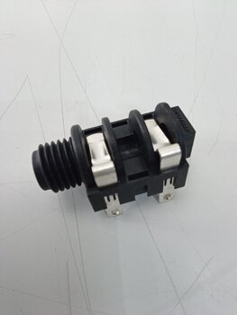 Jack 6,3 mm Neutrik NMJ2HF-S Jack 6,3 mm (Polovno) - 2