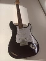 Pasadena ST-11 HSS Black Guitare électrique