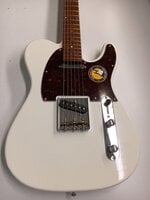 Sire Larry Carlton T7 Antique White E-Gitarre