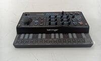 Behringer Pro-VS Mini Synthesizer